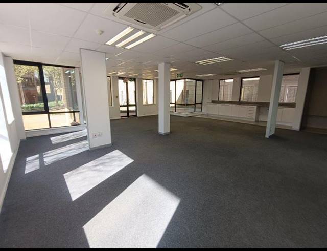 BUSINESS PROPERTY TO RENT IN WELTEVREDEN PARK